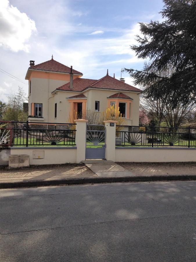 Chambre D'Hote Dans Maison Atypique Possibilite 1 Lit Supplementaire Pour 15 Euros Sancoins Dış mekan fotoğraf